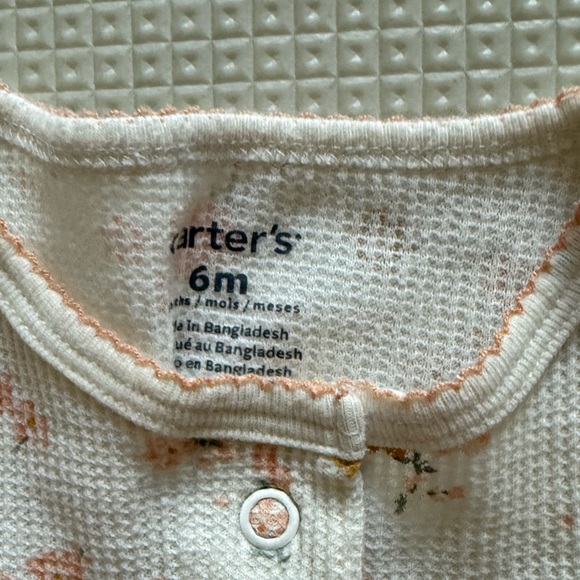 Carter's|Baby girl cream footsies pajamas in ditsy floral•••Waffle knit,boho - Picture 4 of 4